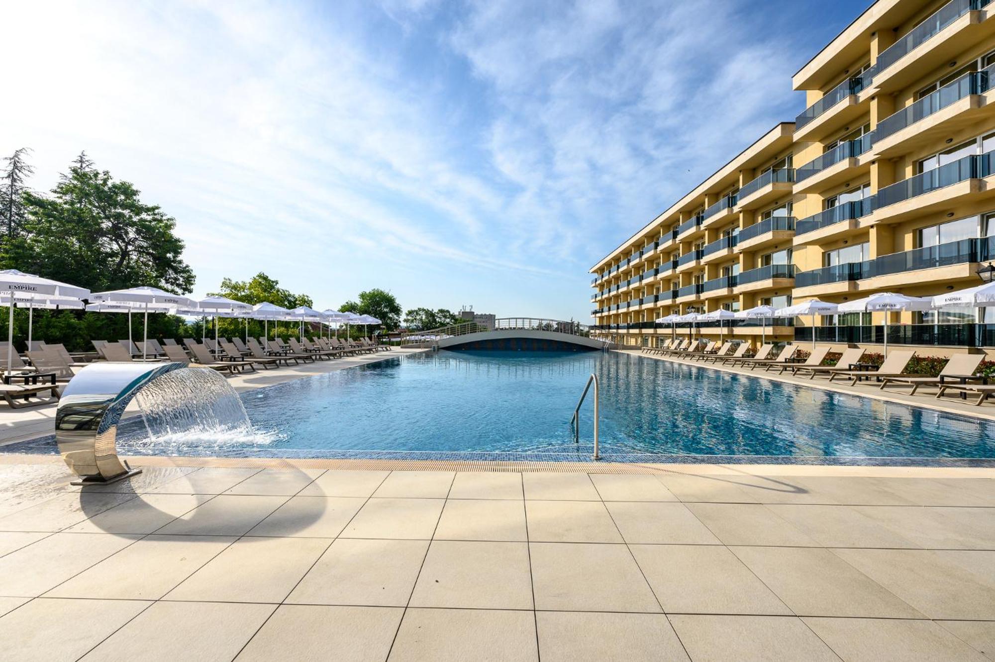 Empire Balneo & Spa Hotel Chisarja Exteriér fotografie