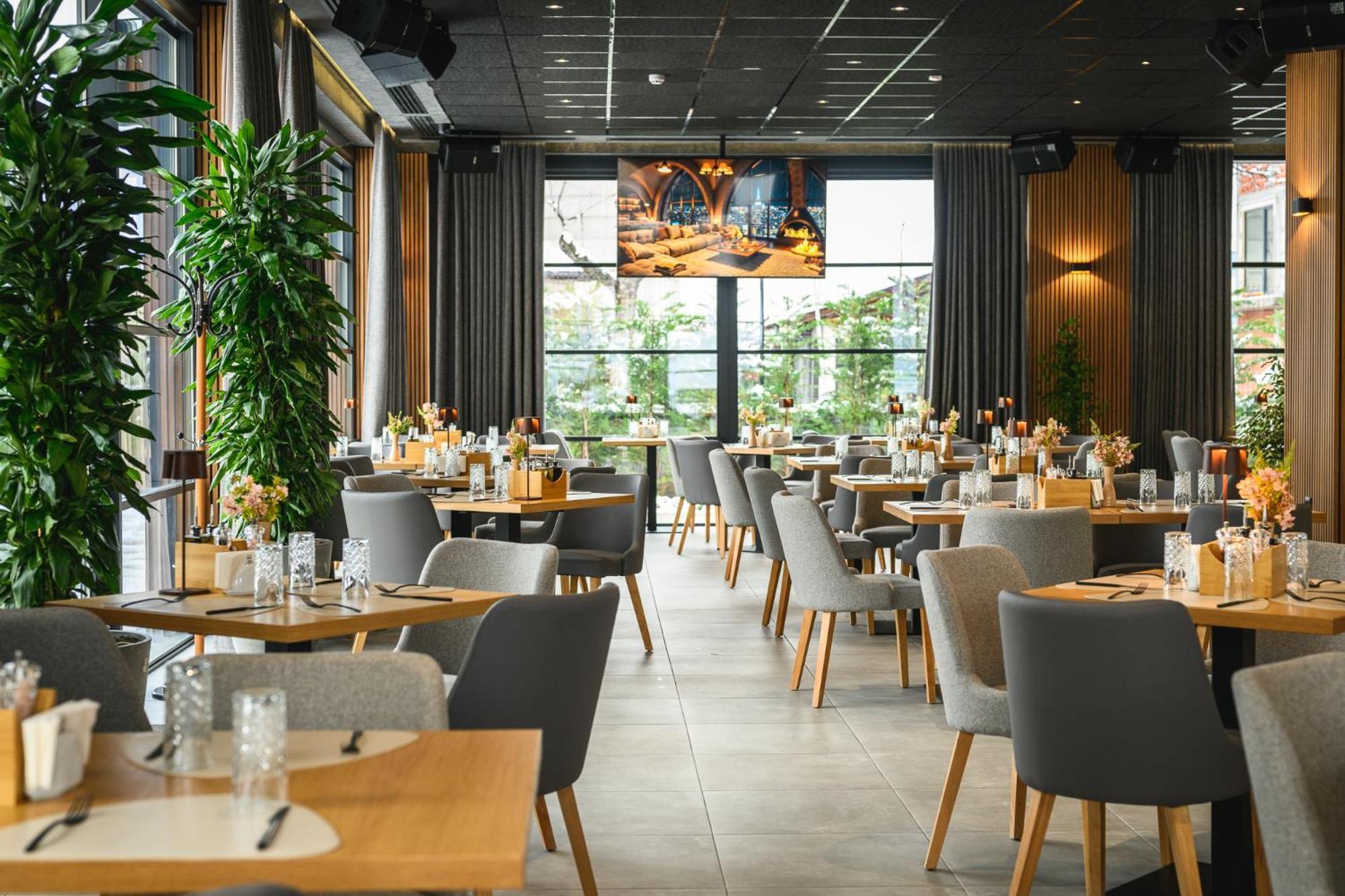 Empire Balneo & Spa Hotel Chisarja Exteriér fotografie