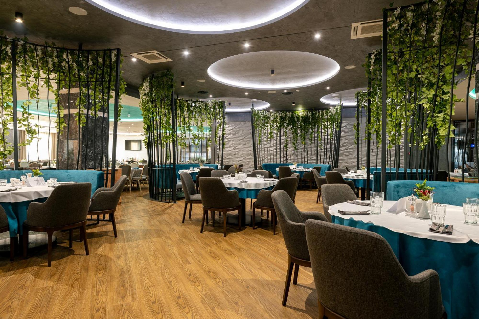 Empire Balneo & Spa Hotel Chisarja Exteriér fotografie